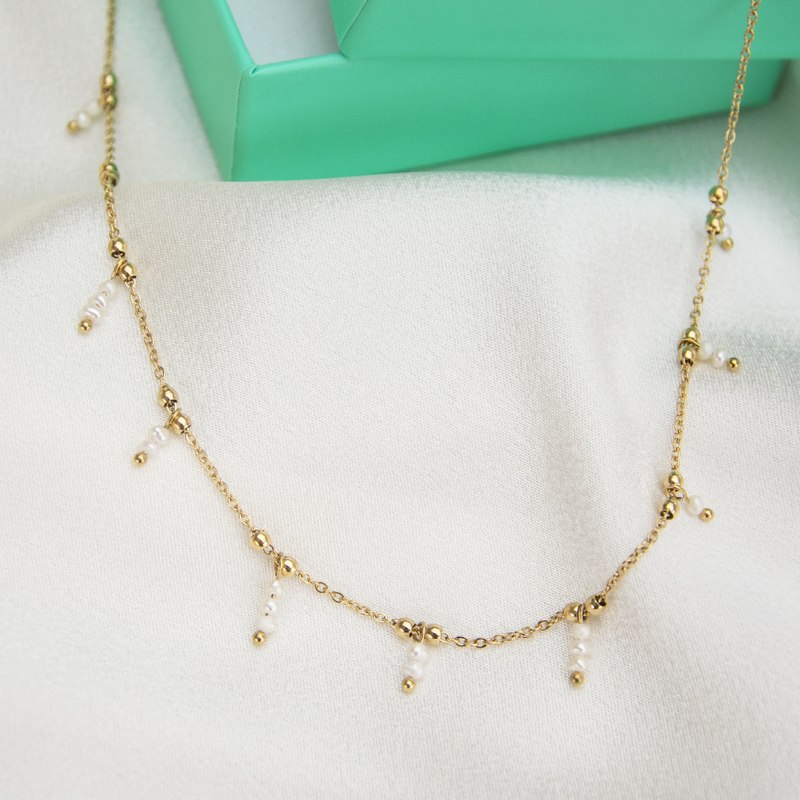 Collier Isis